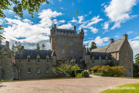 Der imposante Herrensitz Cawdor Castle