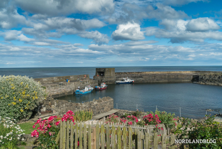 Dunstanburgh ist ein Fischerdorf wie aus dem Bilderbuch (England)