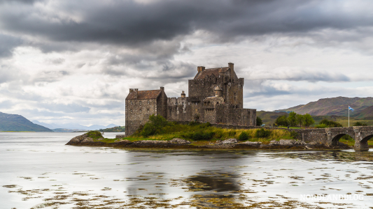 Eines der wohl meistfotografierten Schlösser in Schottland - das "Eilean Donan Castle"