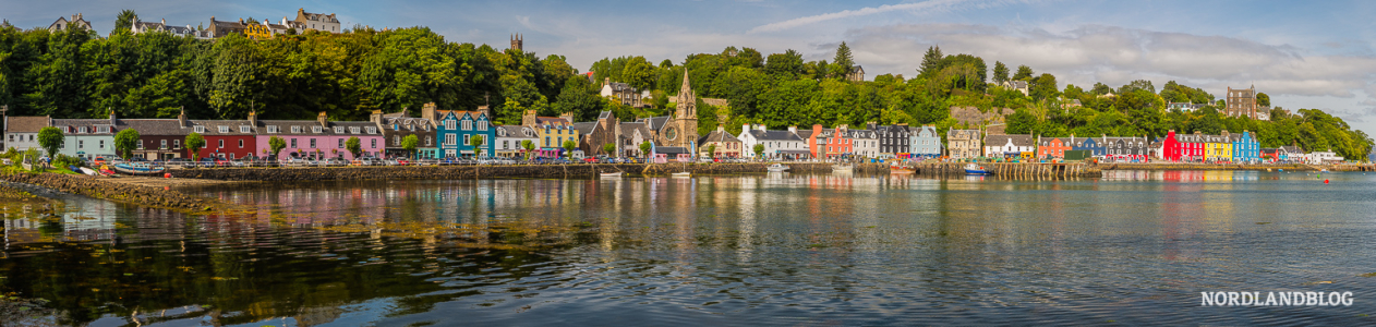 Panoramaaufnahme von der Inselhauptstadt "Tobermory" (Isle of Mull)