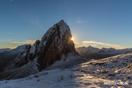 Das markante Massiv des "Segla" auf der Insel Senja