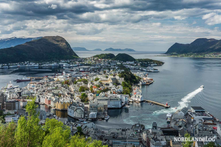 Der bekannte Blick auf die Stadt Ålesund