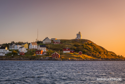 Blick auf die Skyline der Insel Sula an der Westküste von Norwegen