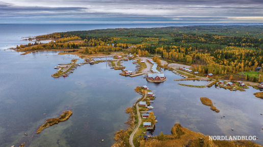 Blick über den historischen Hafen Svedjehamn im UNESCO Weltnaturerbe Kvarken