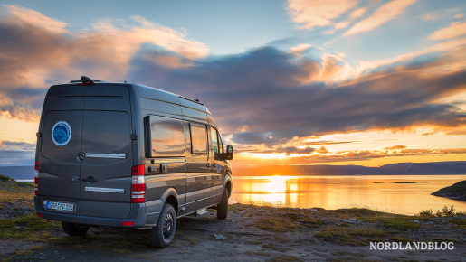 Mit unserem Kastenwagen am Eismeer zum Sonnenuntergang