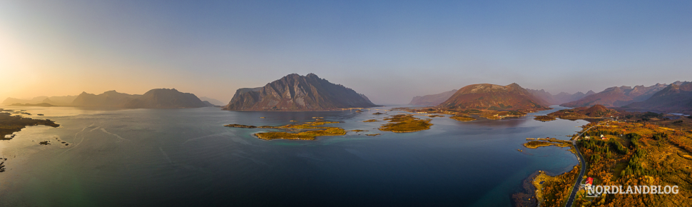 Blick zur Insel Gimsøya auf den Lofoten