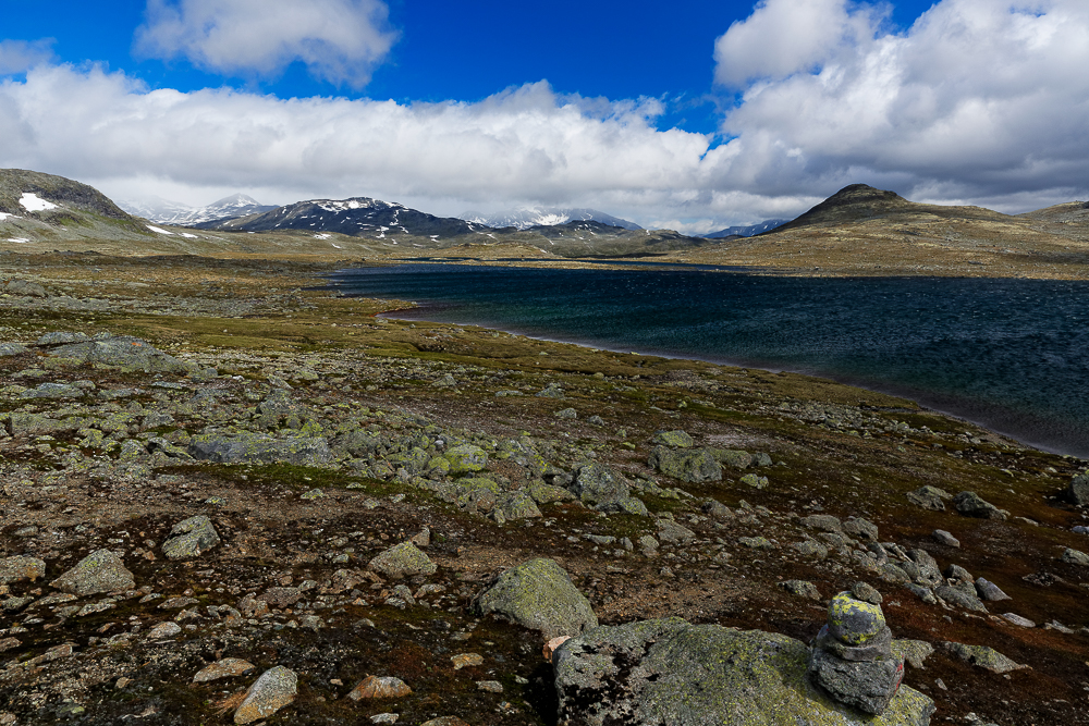 Norwegen - dort wo man Stille hören und Weite riechen kann Norwegen - dort wo man Stille hören und Weite riechen kann - - gastbeitraege - Du stehst in Norwegen im Fjell und hörst nur die Stille, riechst förmlich die Weite und atmest die Freiheit... Wie das ist, beschreibt Marion in diesem Beitrag...