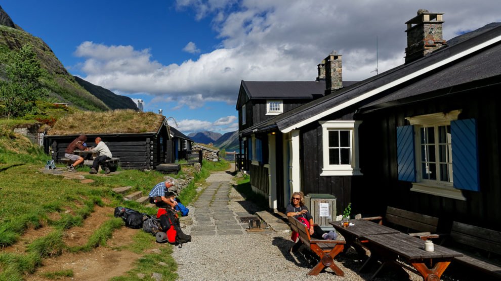 Bild von der DNT Hütte Gjendebu im norwegischen Jotunheimen