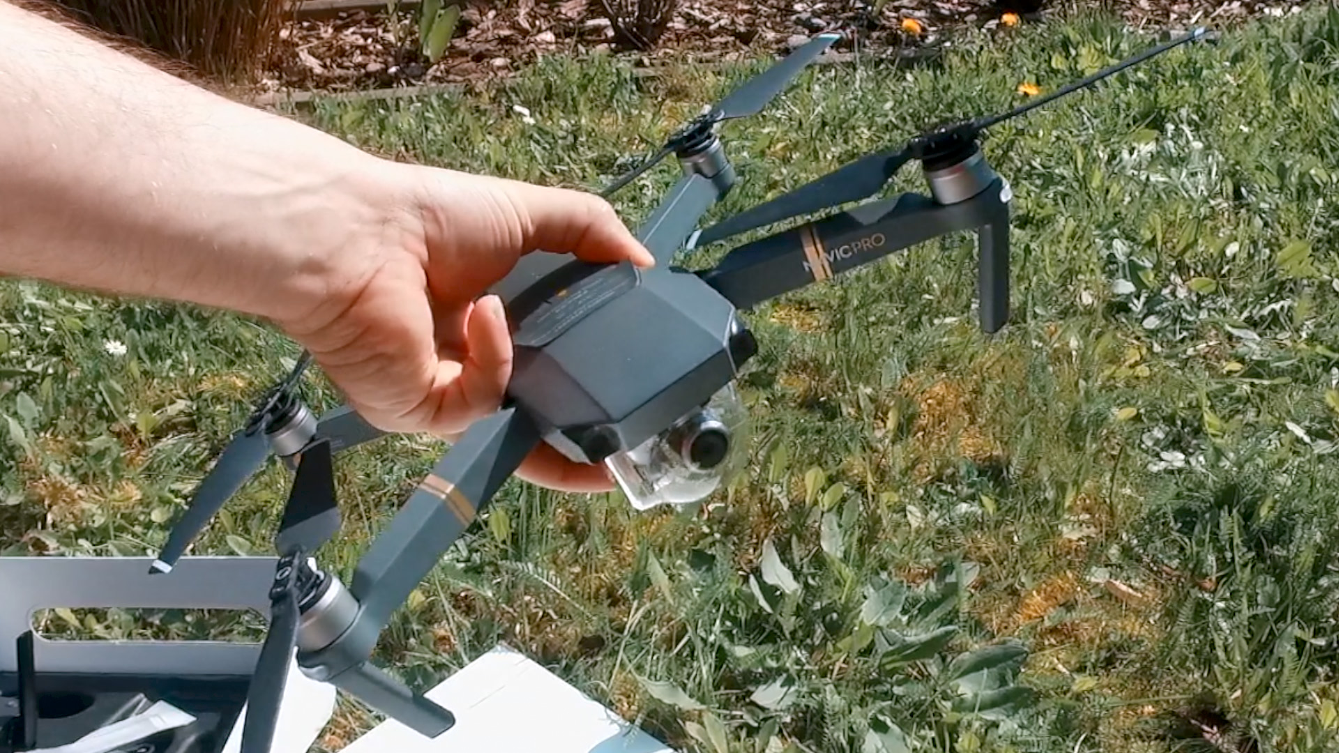 Bild der DJI Drohne Magic Pro direkt nach dem Auspacken