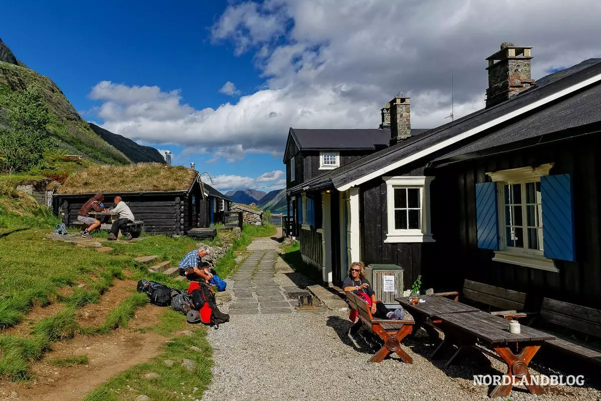 Insider-Tipps für deine (erste) Reise - Teil 3: Übernachten in Norwegen Insider-Tipps für deine (erste) Reise - Teil 3: Übernachten in Norwegen - Perfekte Reise, Hüttentour, Hotel, Hostel, Freicampen, Ferienhaus, DNT, Bauernhof - reiseplanung, norwegen -