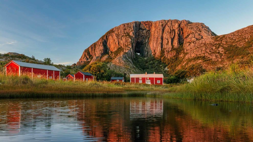 Titelbild Wanderung Torghatten Helgelandskysten Norwegen