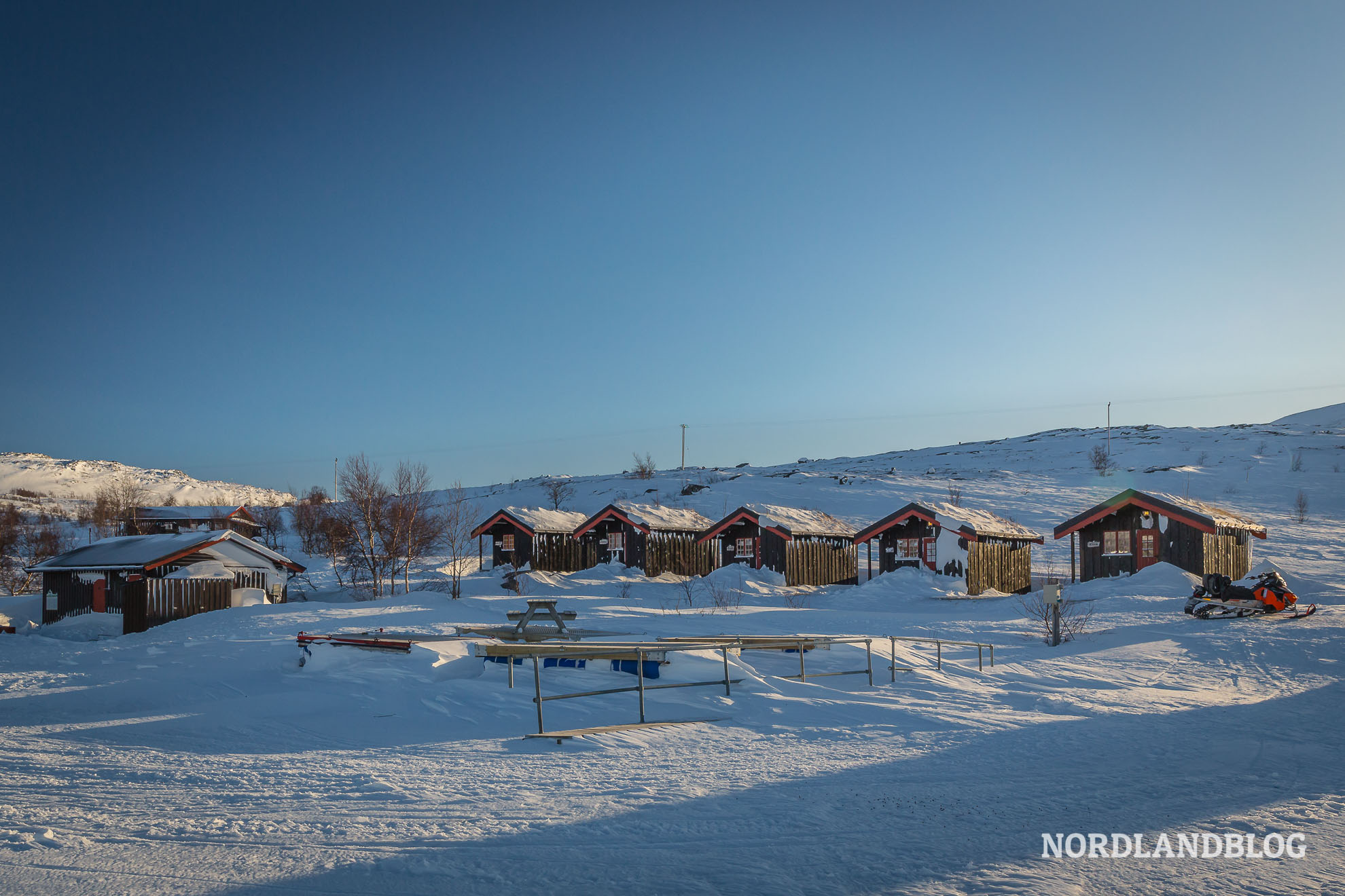 Fischerhütten im Stugudalen Winterwunderland Tour Norwegen mit dem Kastenwagen im Winter