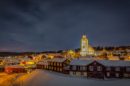 Titelbild Winterwonderland-Tour Norwegen im Winter mit dem Kastenwagen Röros am Abend