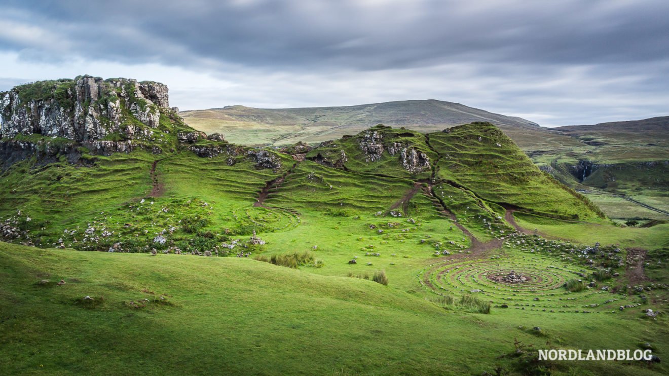 Fotopoint Fairy Glen Das Tal der Feen auf der Isle of Skye