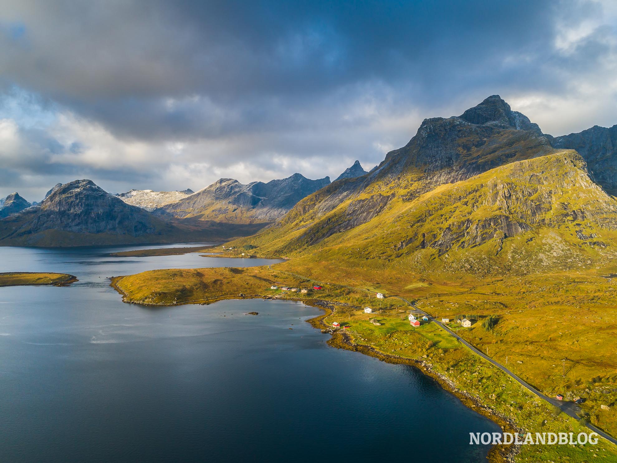 Nordnorwegen Lofoten Fredvang Stellplatz Kastenwagen-Roadtrip