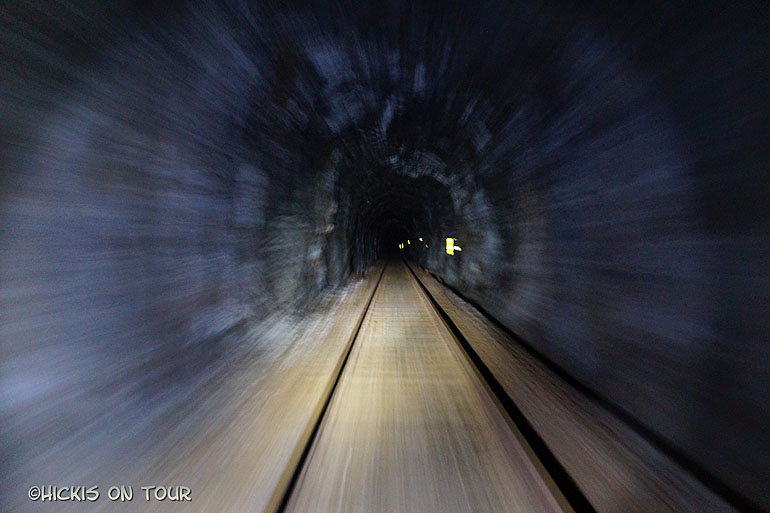 Tunnel auf der Draisinen-Strecke im Süden von Norwegen