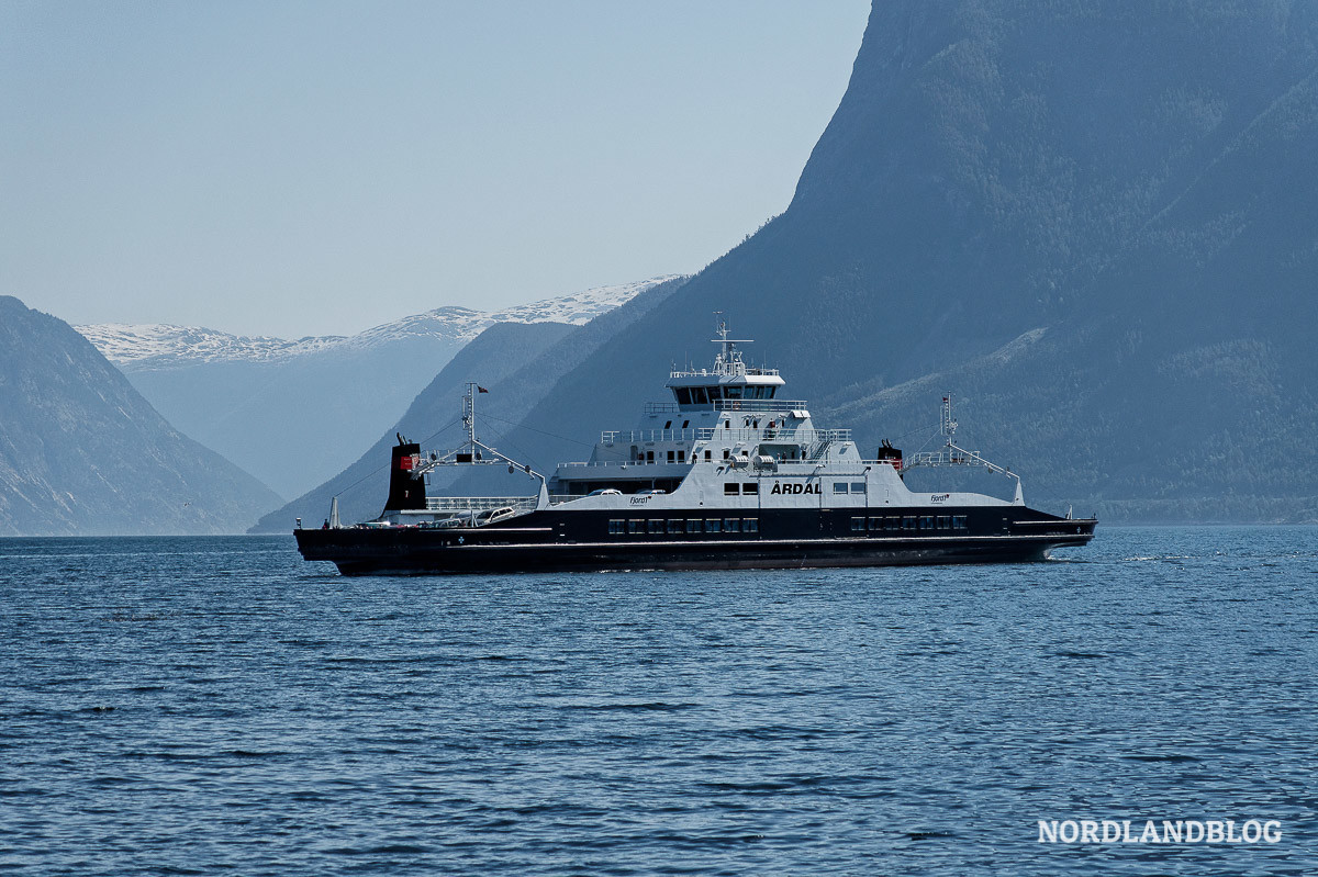 Fähren in Norwegen auf dem Sognefjord