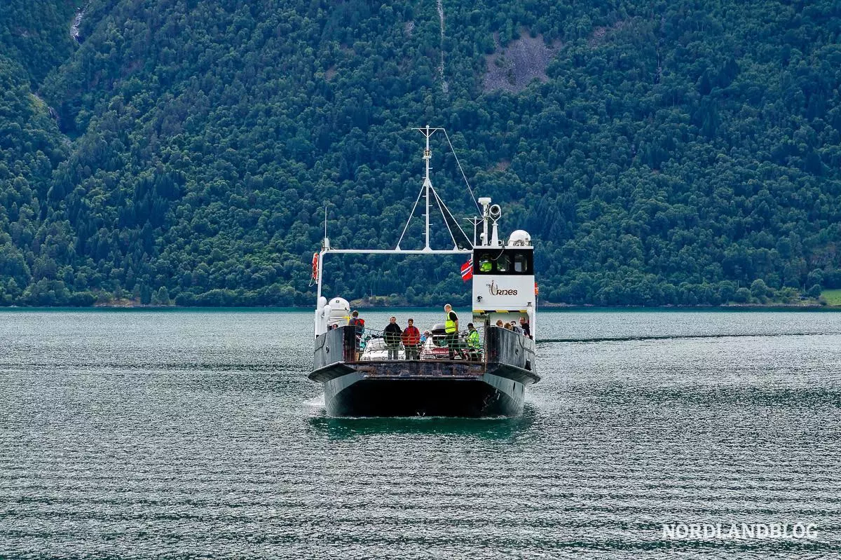 Insider-Tipps für deine (erste) Reise - Teil 4: Fähren in Norwegen Insider-Tipps für deine (erste) Reise - Teil 4: Fähren in Norwegen - Perfekte Reise, Fährverbindung, Fähre - reiseplanung, norwegen - Wie du mit der neuen AutoPass Ferjekort in Norwegen auf den Fähren richtig sparen kannst und was es sonst noch Wissenswertes zu dem Thema Fährüberfahrten gibt, verraten wir dir in diesem Artikel.