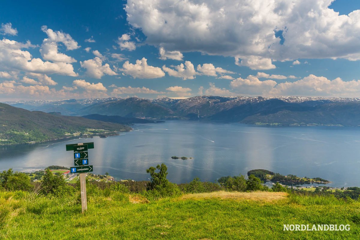 10 Ideen für den perfekten Aufenthalt am Hardangerfjord 10 Ideen für den perfekten Aufenthalt am Hardangerfjord - Tipps, Sehenswürdigkeiten, Rundreise, Hardangerfjord, Fjordnorwegen - norwegen-reisetipps - Für deinen Trip an den Hardangefjord oder durch Fjordnorwegen verraten wir dir in diesem Beitrag die zehn ultimativen Tipps, Hotspots und Aktivitäten - damit deine Reise unvergesslich wird.