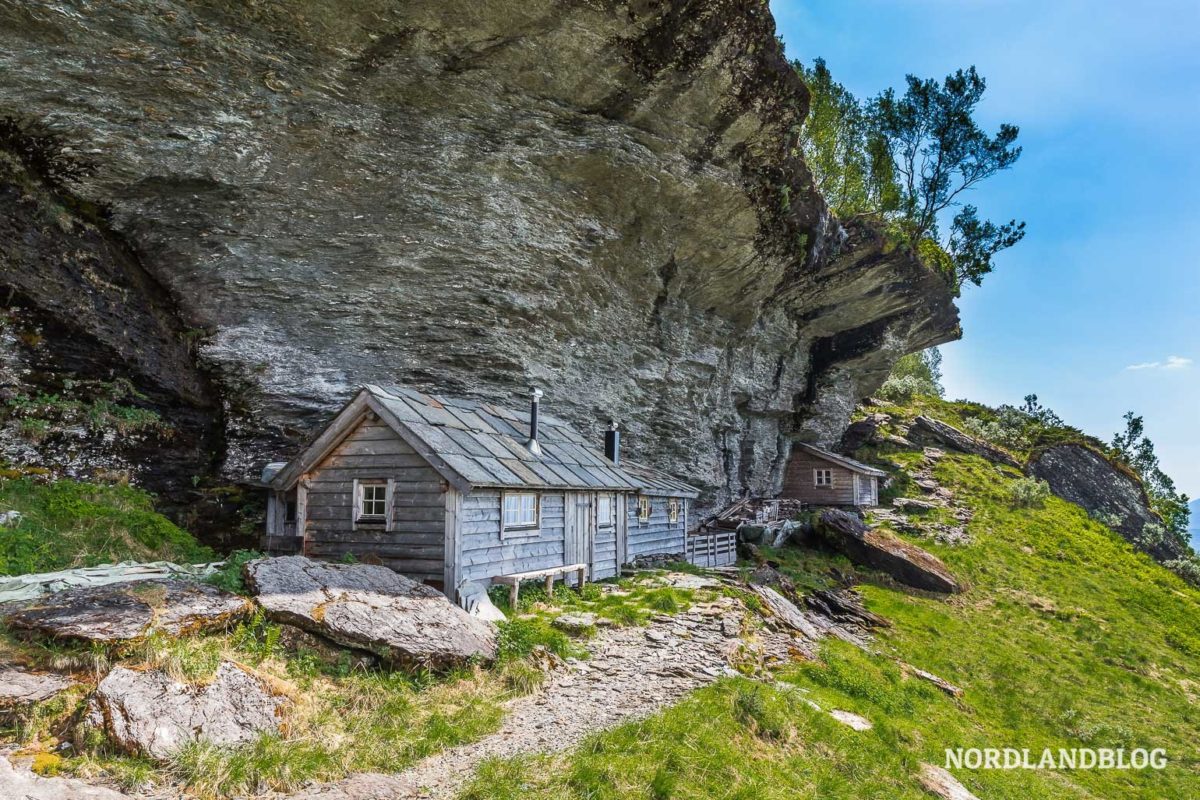 10 Ideen für den perfekten Aufenthalt am Hardangerfjord 10 Ideen für den perfekten Aufenthalt am Hardangerfjord - Tipps, Sehenswürdigkeiten, Rundreise, Hardangerfjord, Fjordnorwegen - norwegen-reisetipps - Für deinen Trip an den Hardangefjord oder durch Fjordnorwegen verraten wir dir in diesem Beitrag die zehn ultimativen Tipps, Hotspots und Aktivitäten - damit deine Reise unvergesslich wird.