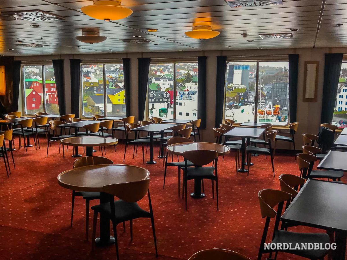Insider-Tipps für deine (erste) Reise - Die Anreise nach Island Insider-Tipps für deine (erste) Reise - Die Anreise nach Island - Spartipps, Island, Flugzeug, Fähre, Anreise - island-ratgeber -
