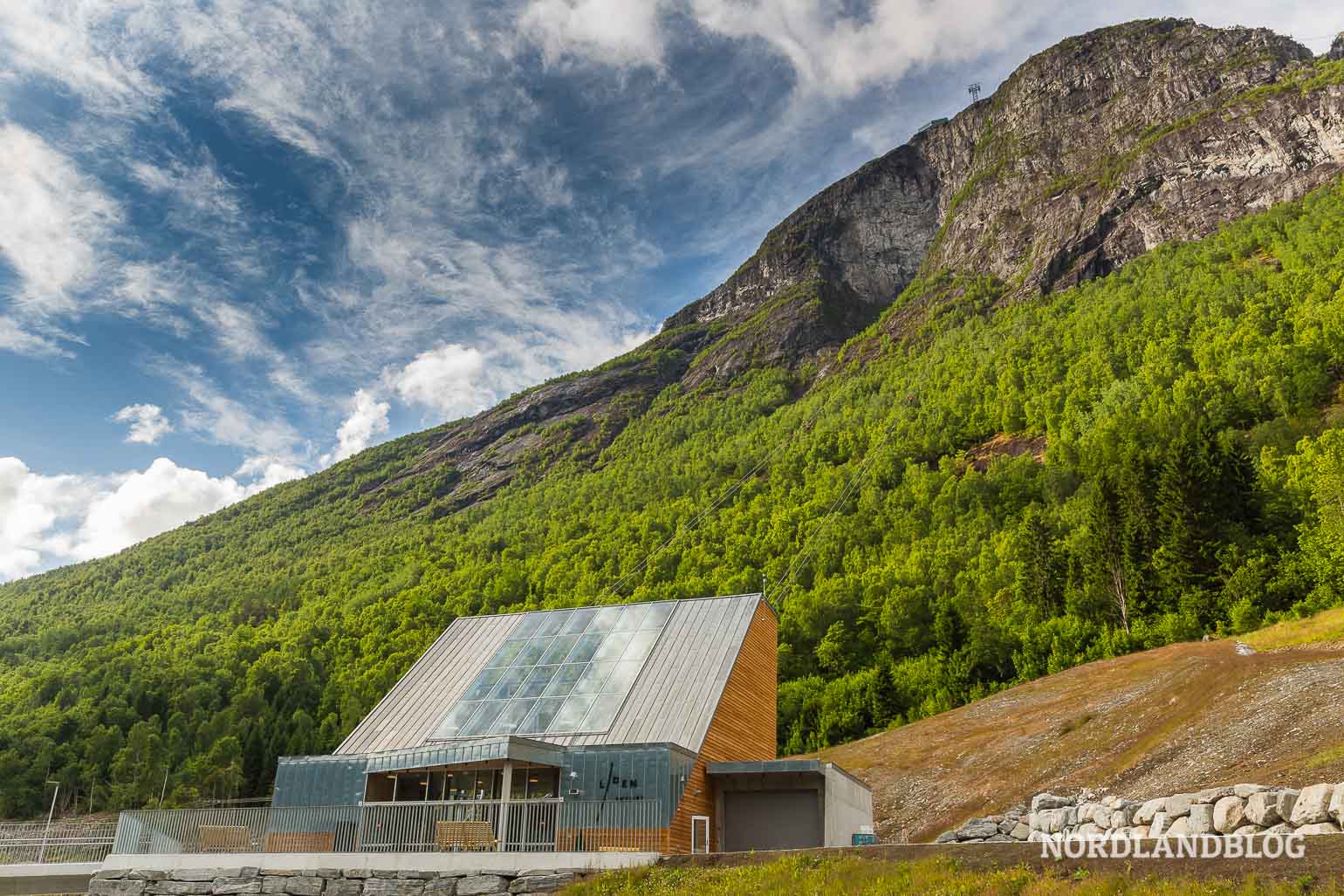 Talstation vom Loen Skylift am Nordfjord (Norwegen)