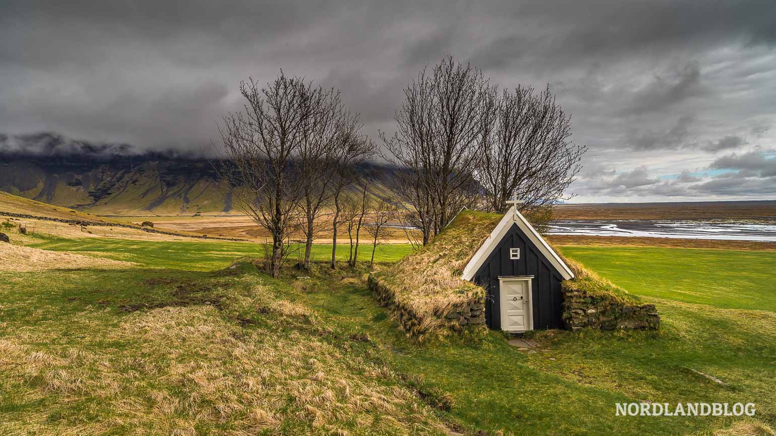 Núpsstaður Kirche Island Nordlandblog Kastenwagen Rundreise