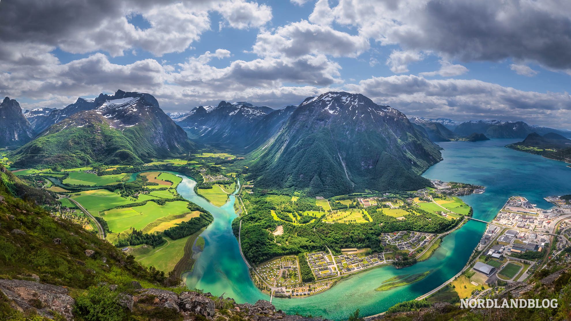 Andalsnes Rampestreken Ausblick Panorama Fjordnorwegen