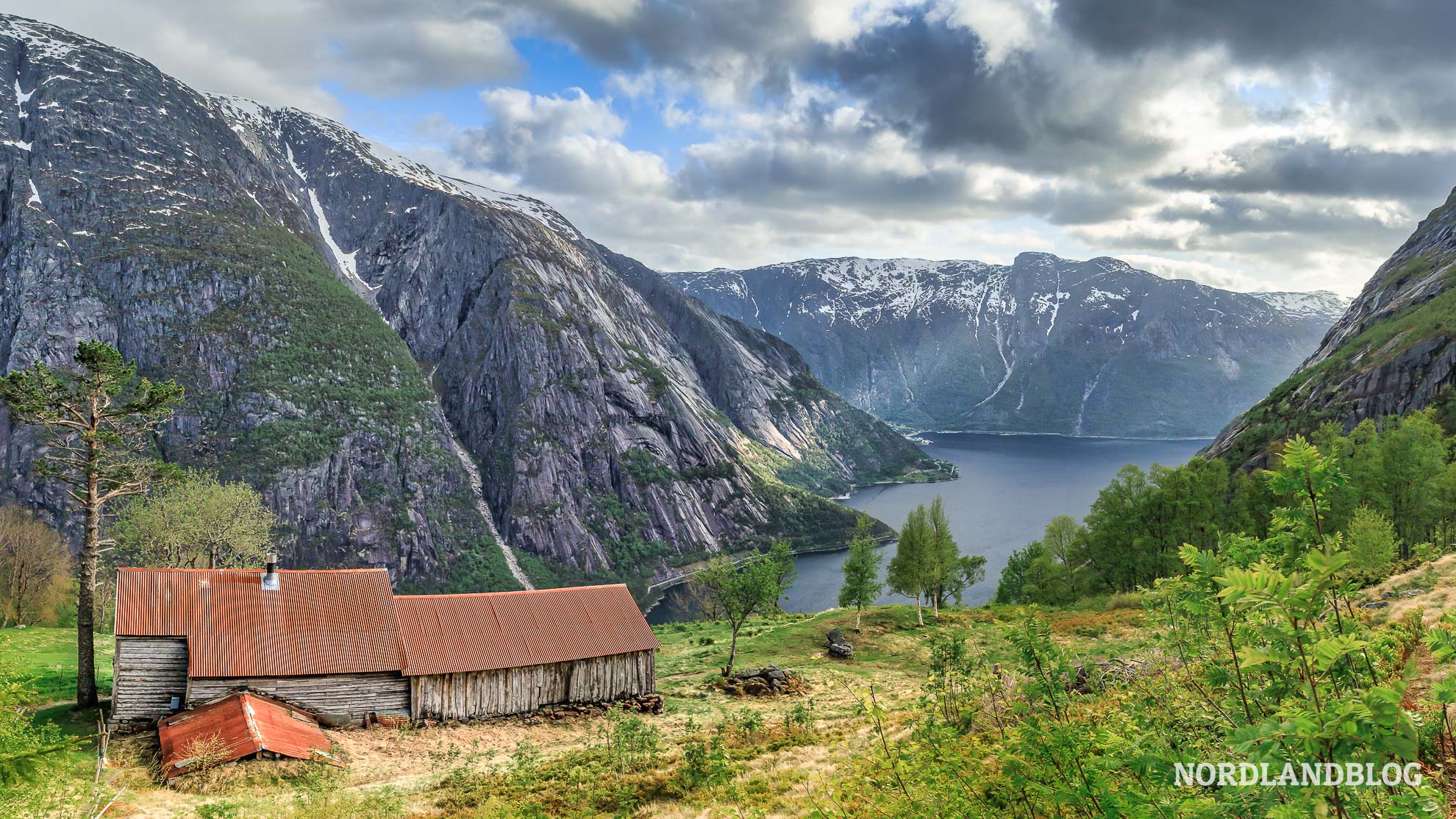 Bauernhof Kjeasen Hardangerfjord Fjordnorwegen