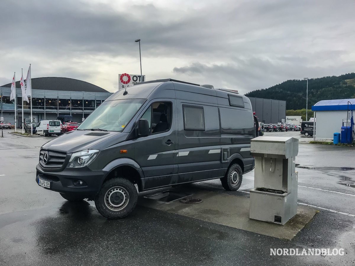 Entsorgungsstation für Wohnmobile und Kastenwagen in Norwegen an einem Einkaufscenter Entsorgungsstation für Wohnmobile und Kastenwagen in Norwegen an einem Einkaufscenter