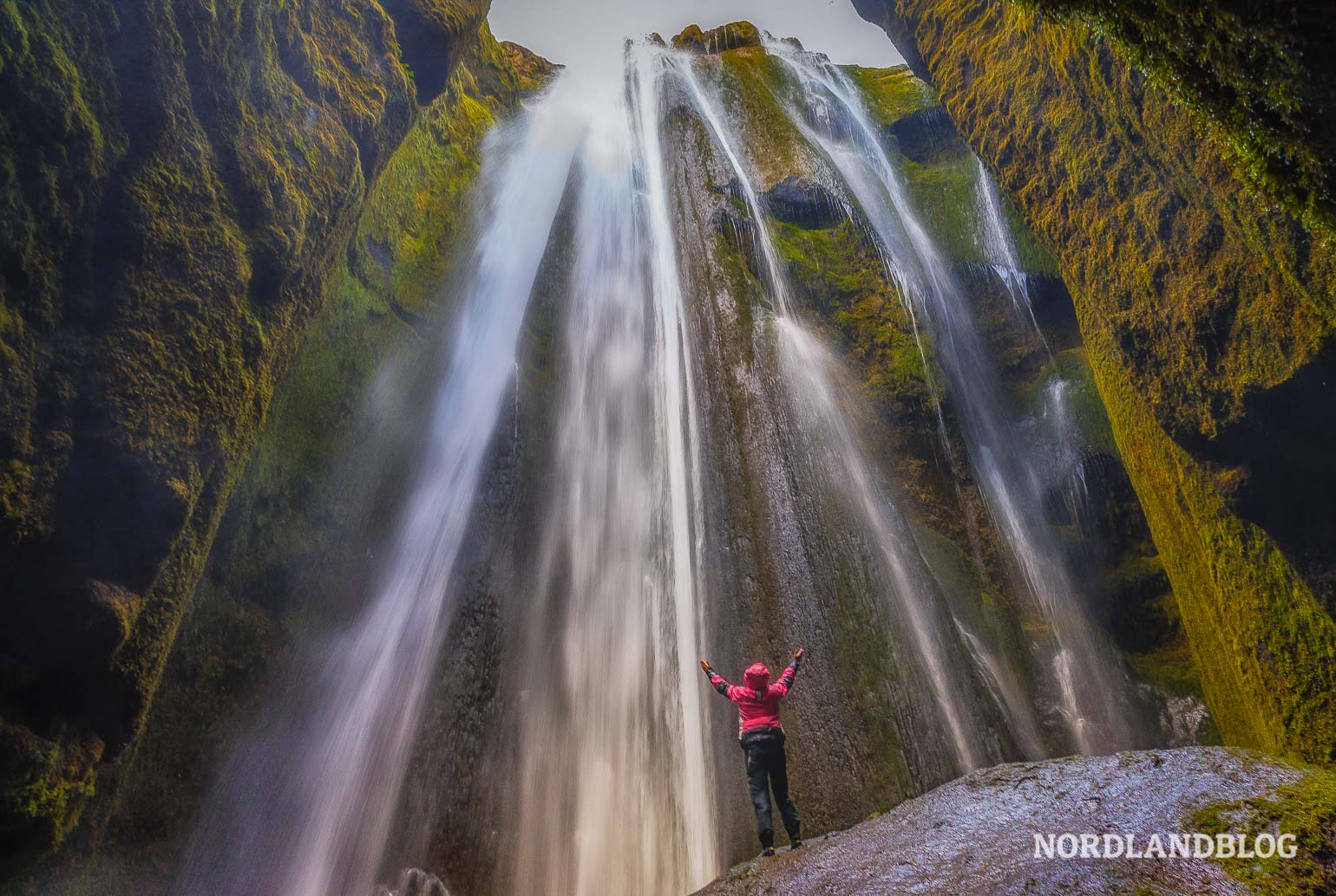 Wasserfall Gljúfrabúi in Island im Nordlandblog
