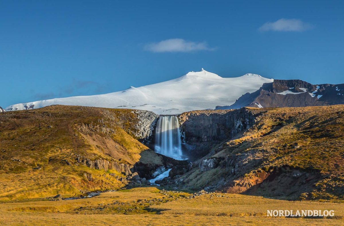 Der Wasserfall Svöðufoss auf Island Der Wasserfall Svöðufoss auf Island