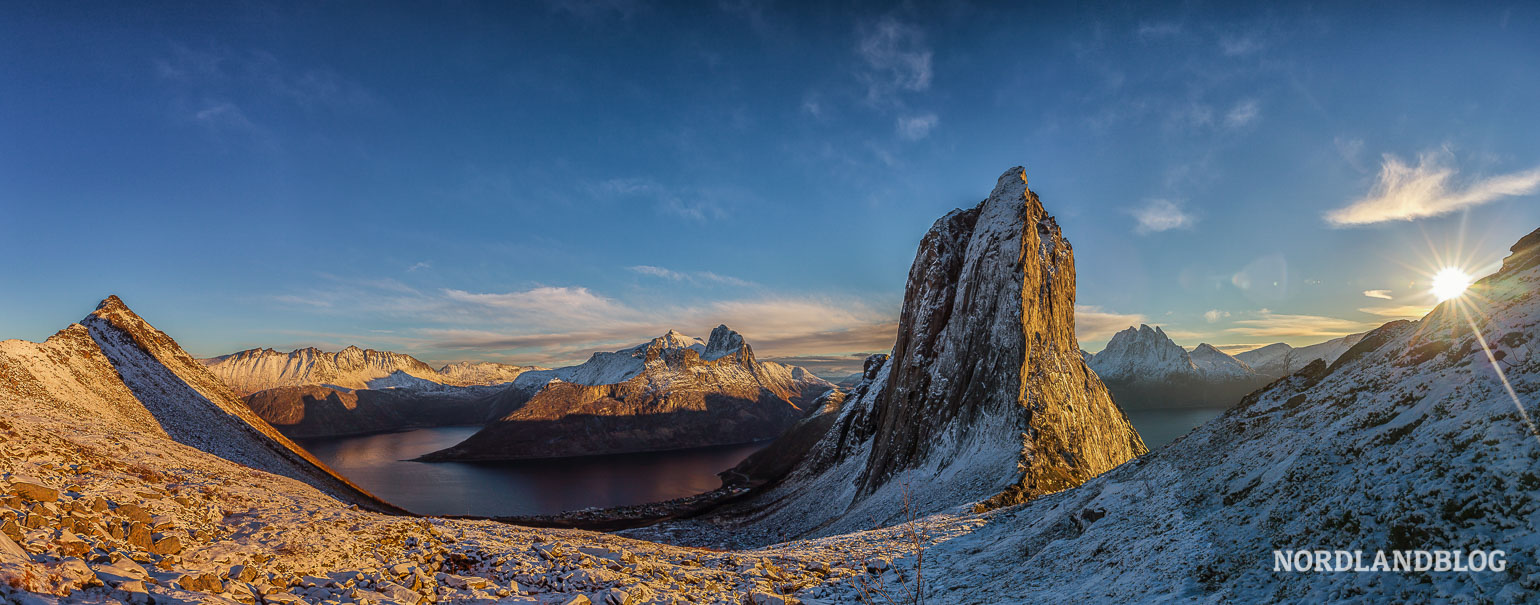 Panorama mit dem Segla und anderen Bergen auf der Insel Senja