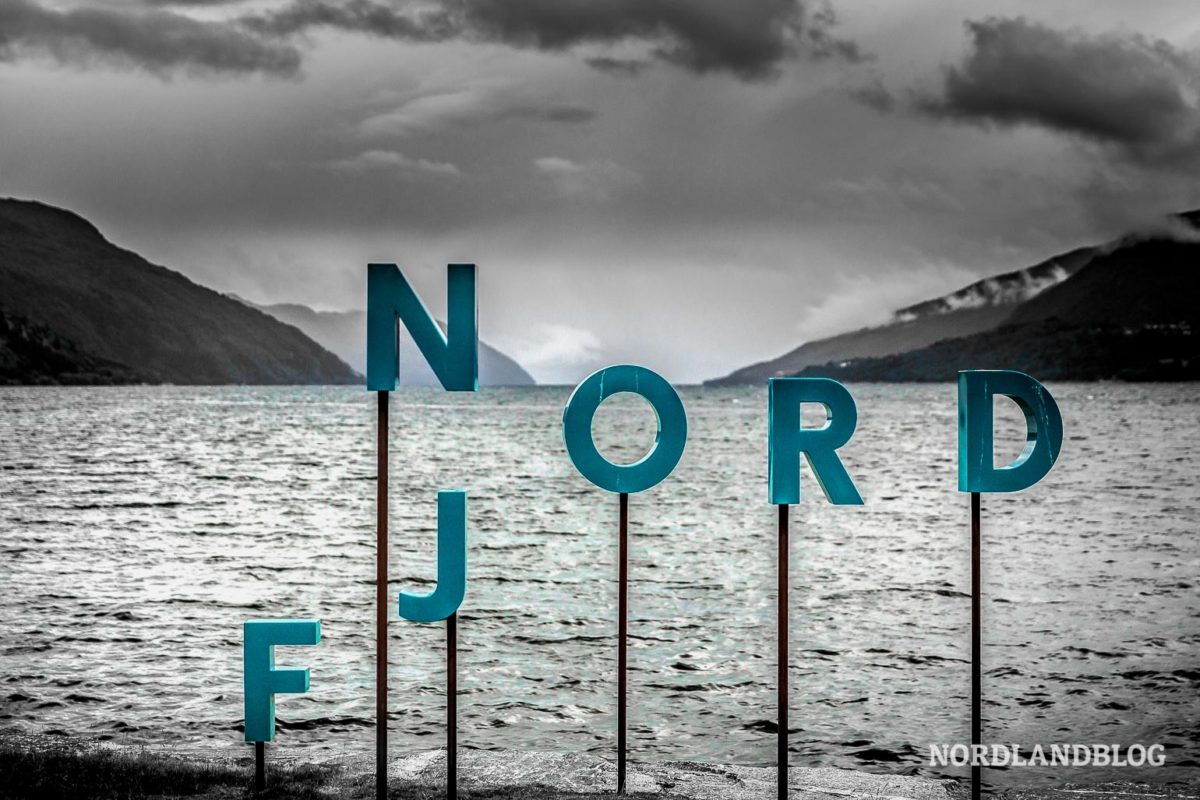 Best of Norwegen: 30 Highlights und Insidertipps am Nordfjord Best of Norwegen: 30 Highlights und Insidertipps am Nordfjord - Westküste, Vestkysten, Sogn og Fjordane, Nordfjord, Fjordnorwegen - norwegen-reisetipps - 30 Highlights mit verlinkten Koordinaten, Sehenswürdigkeiten, Insider-Tipps und detaillierte Informationen für deinen perfekten Aufenthalt am Nordfjord in Norwegen