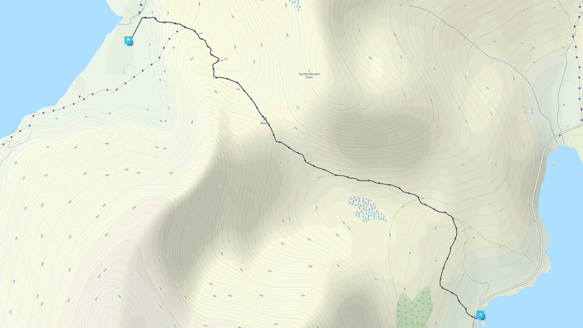 Wanderung-zur-einsamen-Bucht-Kvalvika