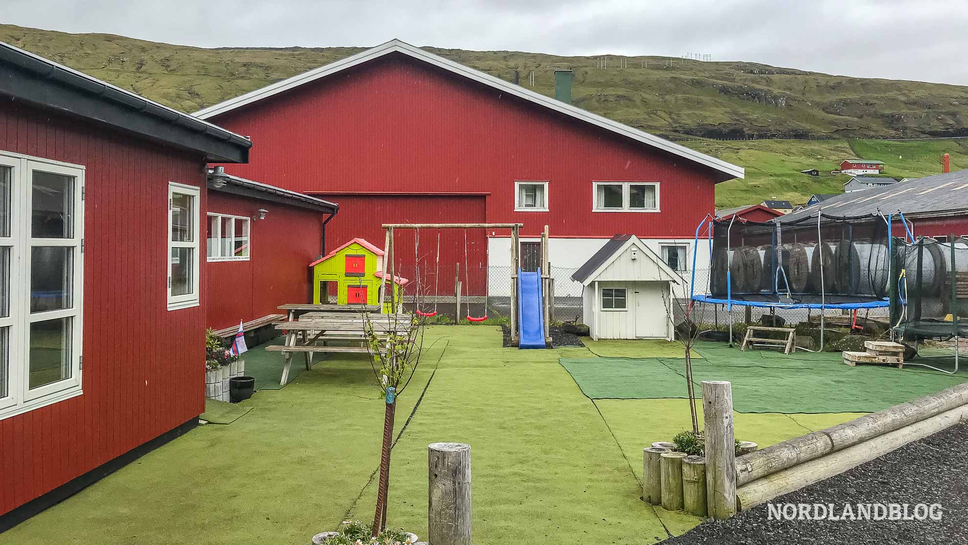 Aufenthaltsraum und Küche Campingplatz Vestmanna Camping Färöer Inseln Nordlandblog