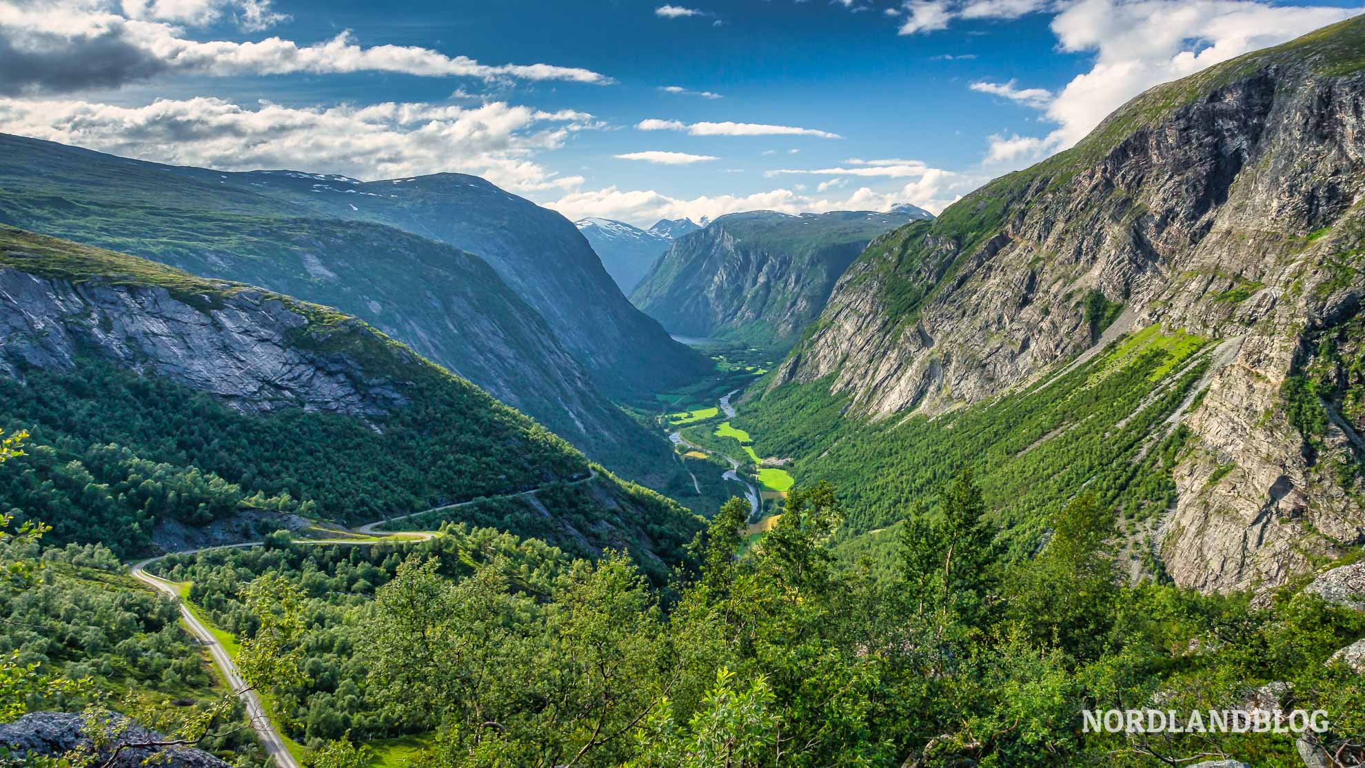 Blick auf den Aursjövegen im Eikesdalen Traumstrassen in Norwegen (Nordlandblog)