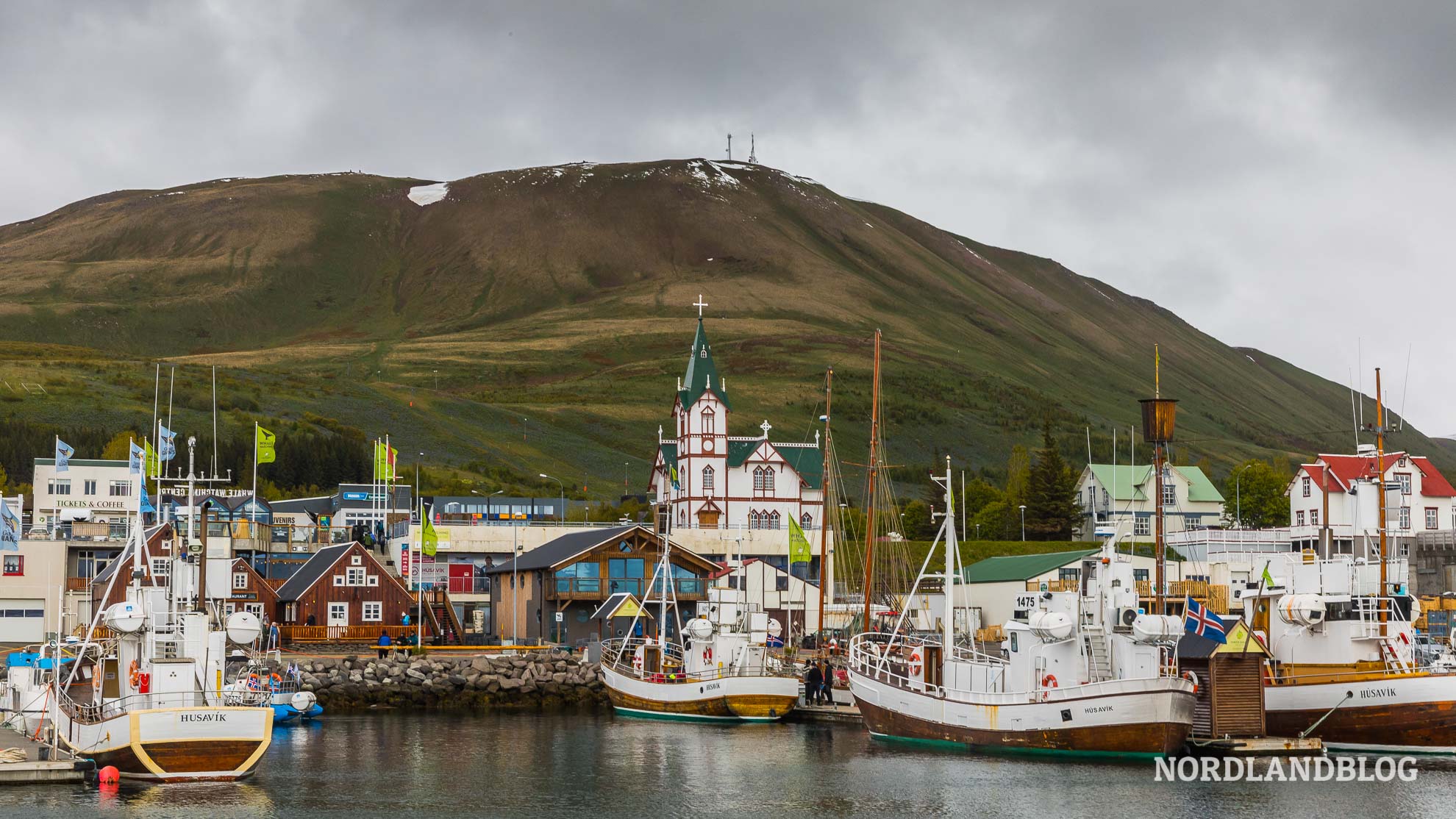 Hafen Husavik Walsafari Nordisland Kastenwagen Rundreise Island Nordlandblog