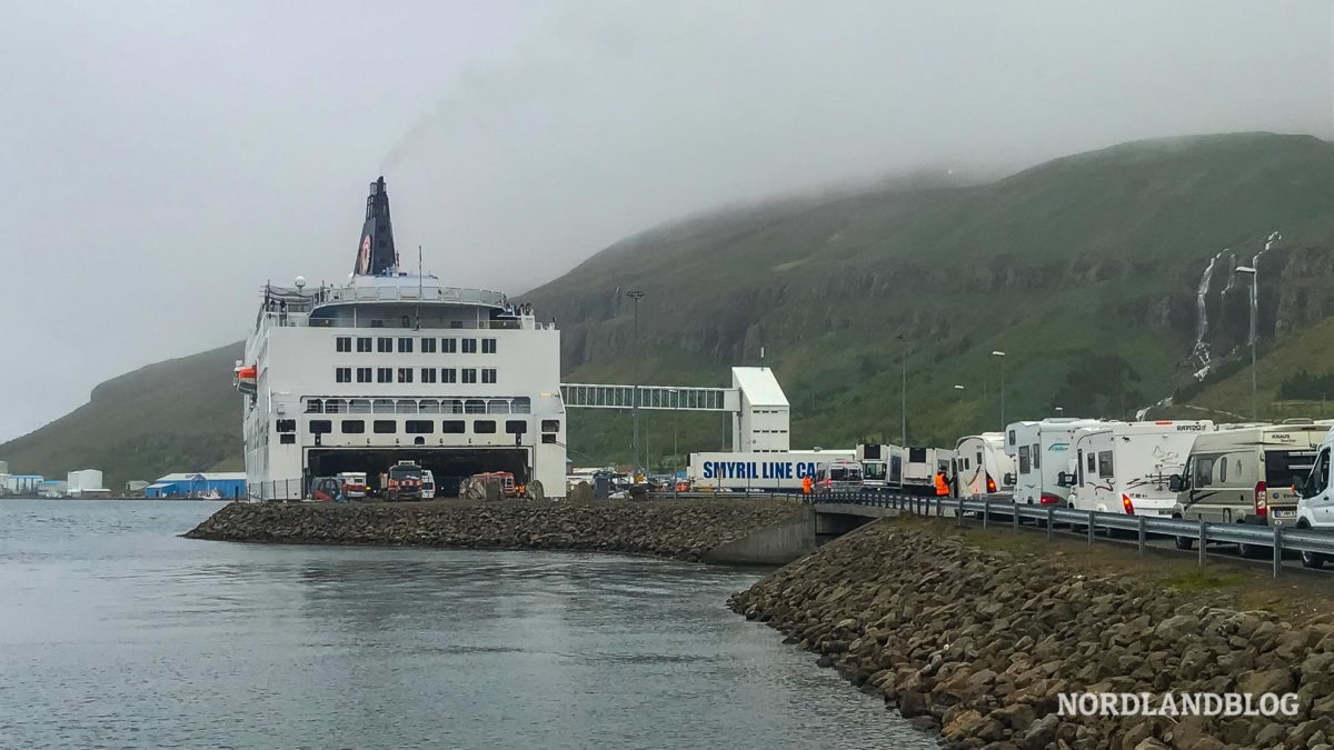 MS Norröna Fähre der Smyril Line in Seydisfjördur von Island (Nordlandblog)