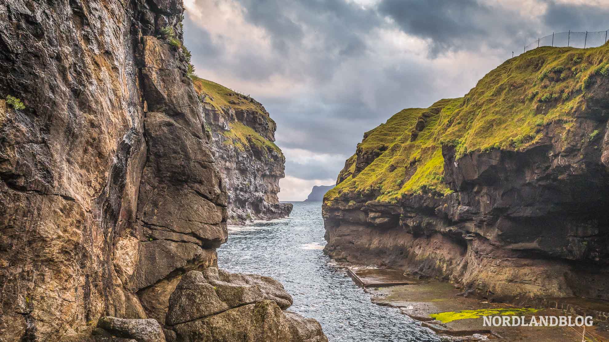 Schlucht und Hafen von Gjógv auf den Färöer Inseln (Nordlandblog)