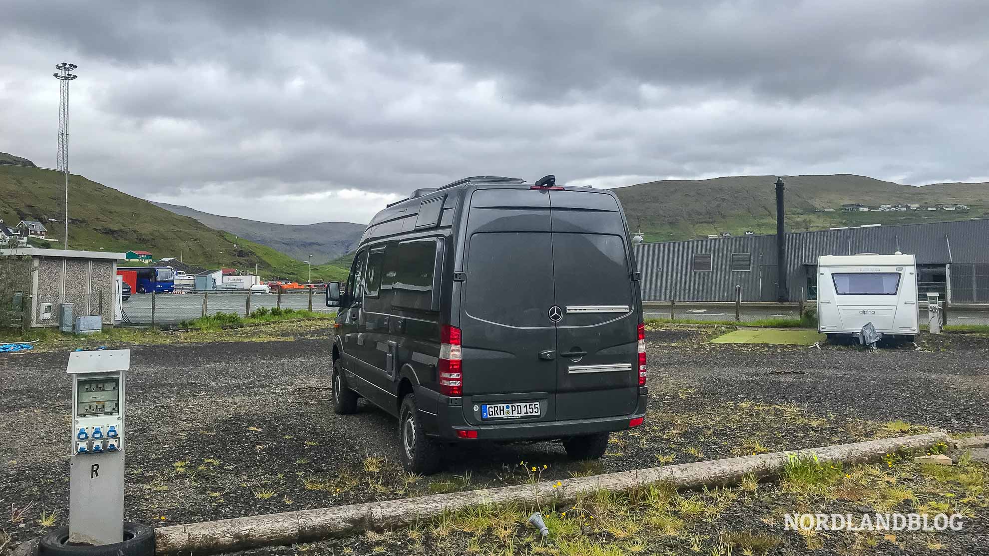 Stellplatz auf dem Campingplatz Vestmanna Camping Färöer Inseln Nordlandblog