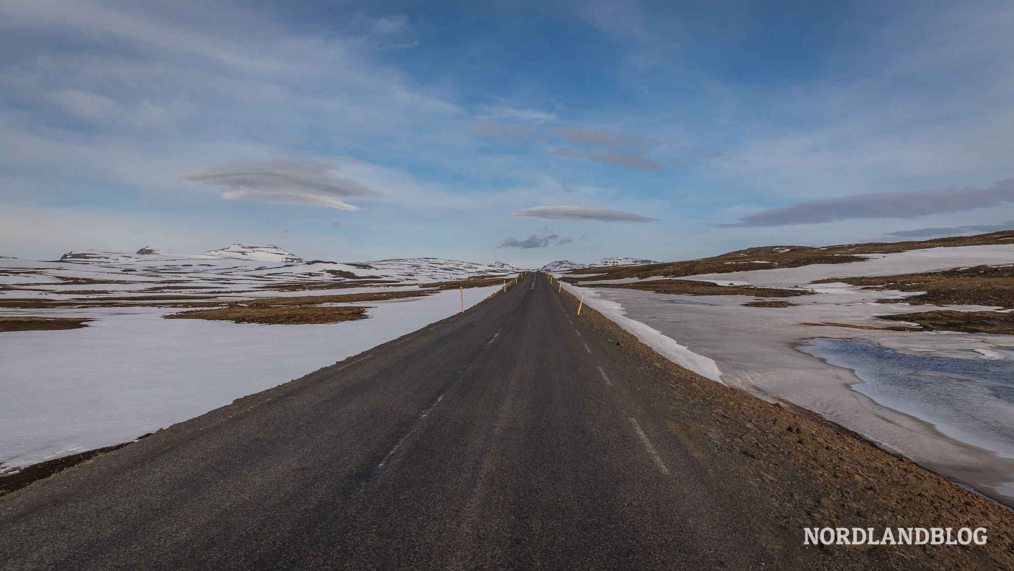 Straße zum Fährhafen in Seydisfjördur von Island (Nordlandblog)