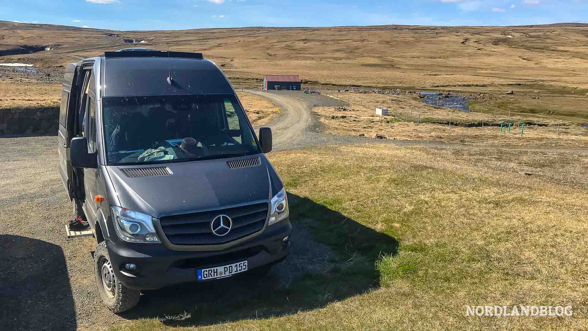 Unser Kastenwagen auf dem Stellplatz Laugarfell bei Egilstadir (Island) Nordlandblog