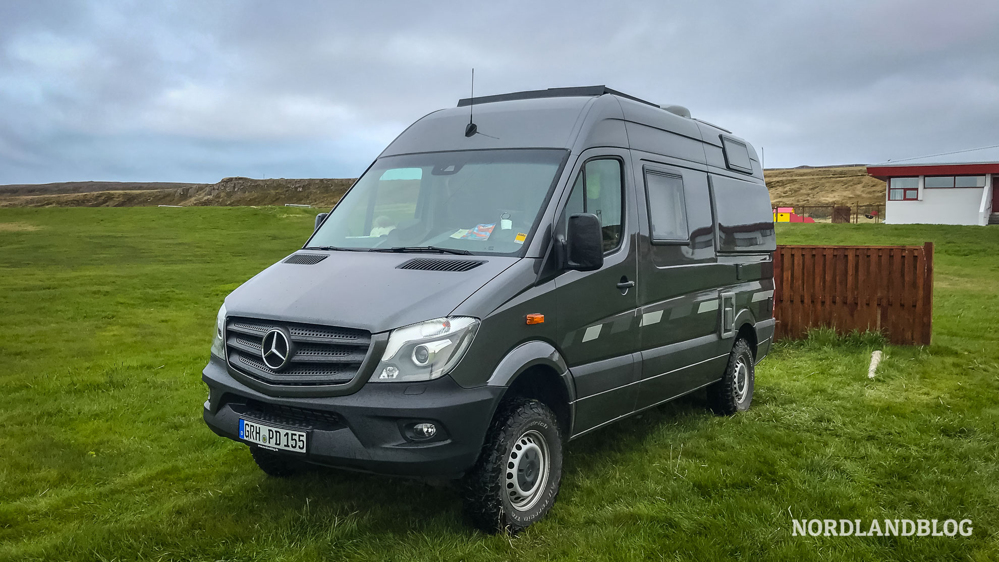 Unser Wohnmobil auf dem Campingplatz Porshöfn Þórshöfn Camping (Island) Nordlandblog