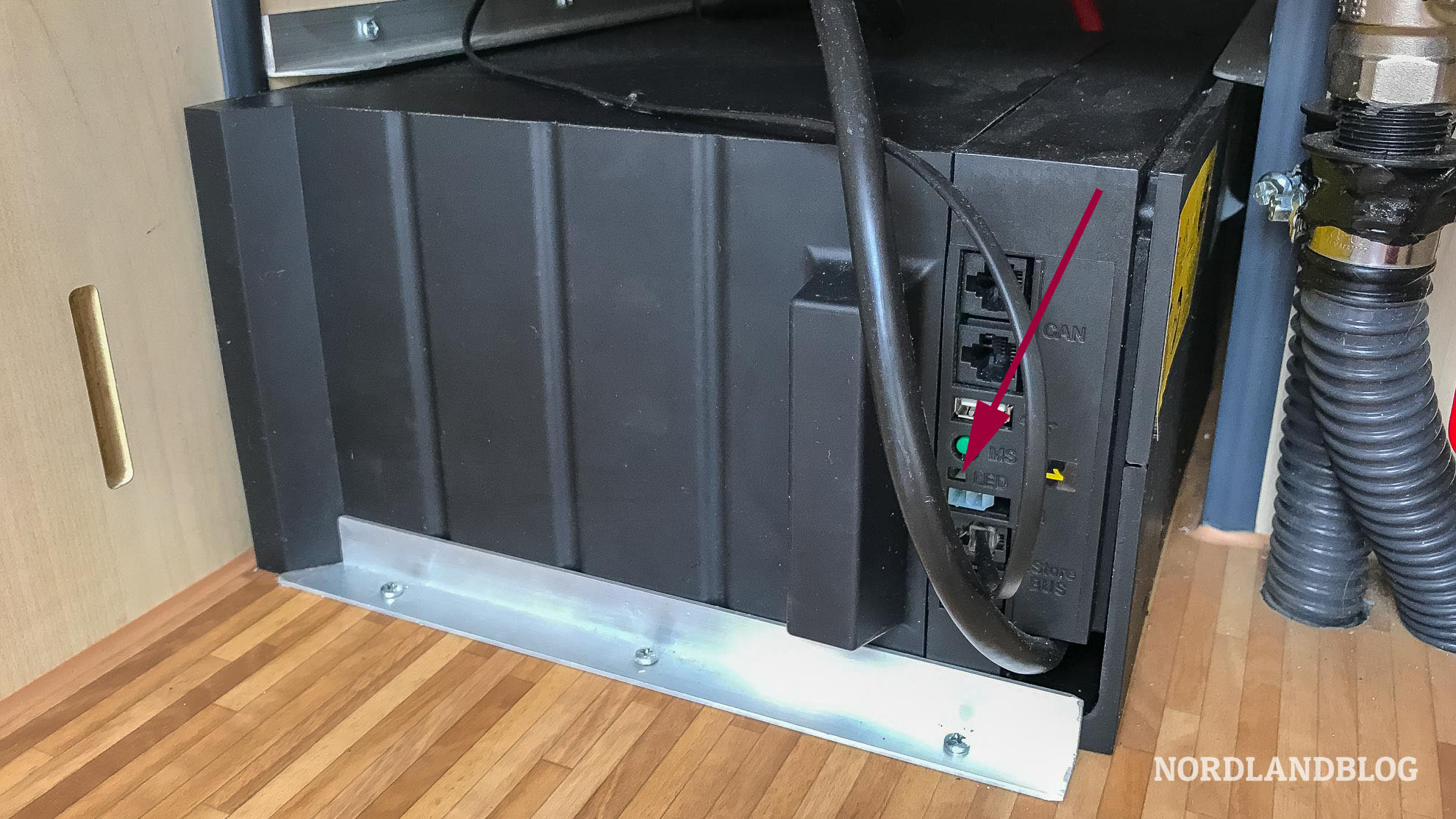 Deaktivierter Dometic eStore ohne LED Kastenwagen Wohnmobil Tipps LiFePO Akkus aktivieren