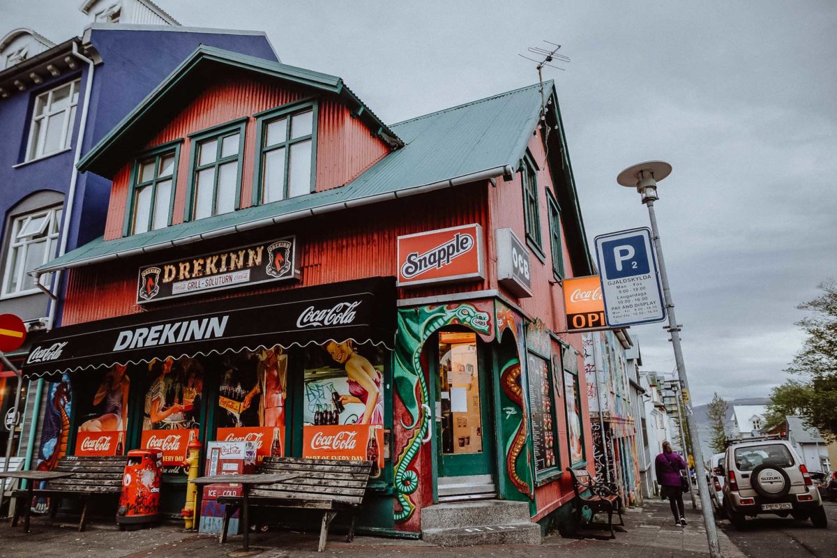 Die bunten Häuser in der Hauptstadt Islands machen Reykjavik einzigartig.