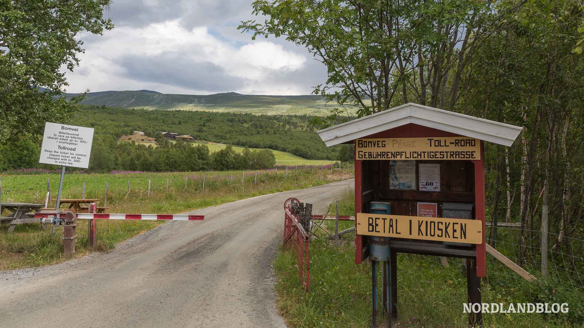 Mautstation Panoramastraße Slettefjellveggen Traumstrassen in Norwegen