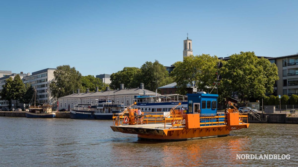 Kostenlose Fußgängerfähre in Finnlands ältester Stadt Turku