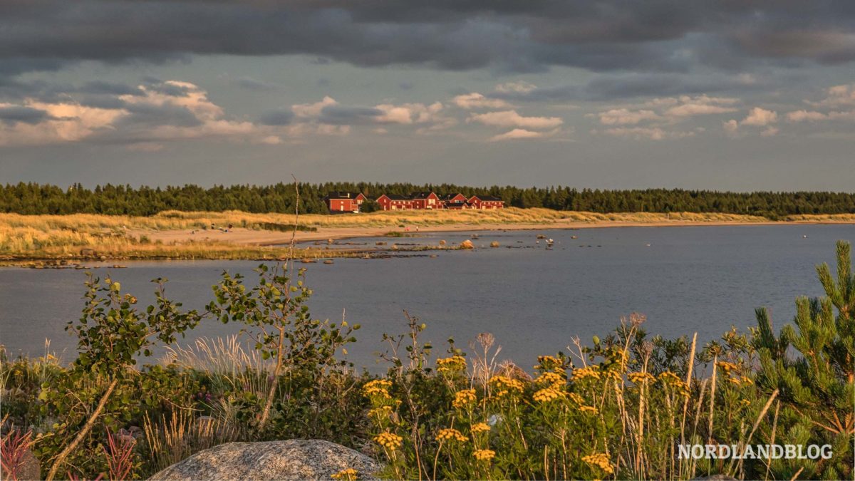 Blick-vom-Campingplatz-auf-der-Ostseeinsel-Hailuoto