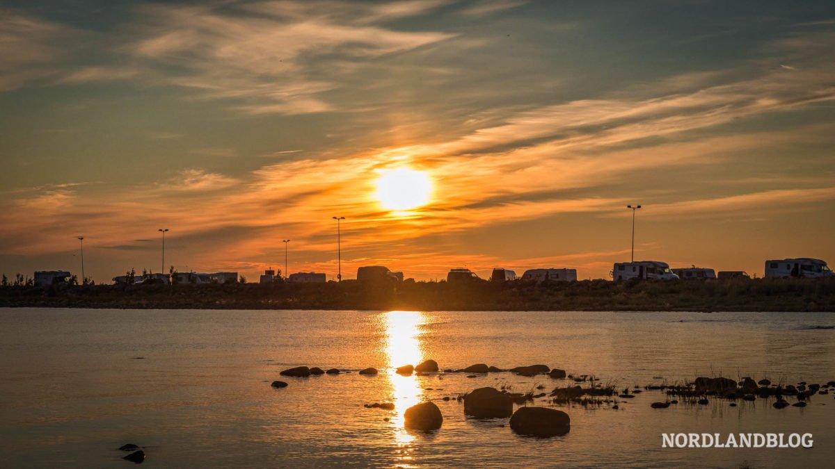 Blick-zum-Campingplatz-auf-der-Ostseeinsel-Hailuoto